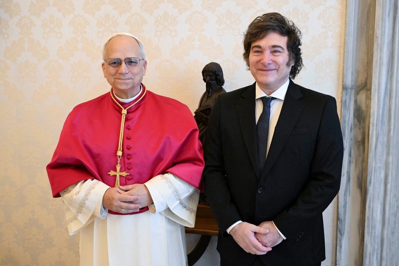 León XIV recibió a Javier Milei en el Vaticano