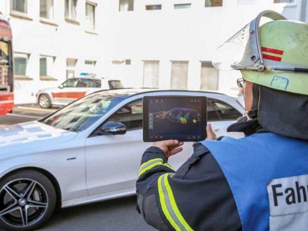Nueva aplicación de Mercedes Benz