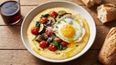 Polenta con verduras y huevo: una receta casera, rápida y fácil de preparar.