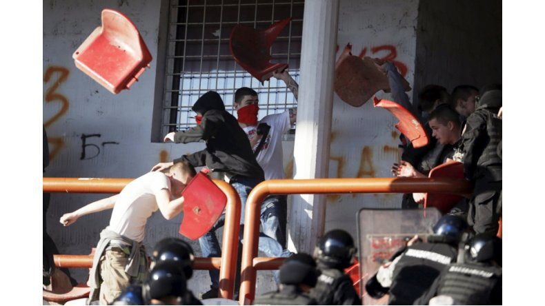 Violencia en el fútbol de Serbia