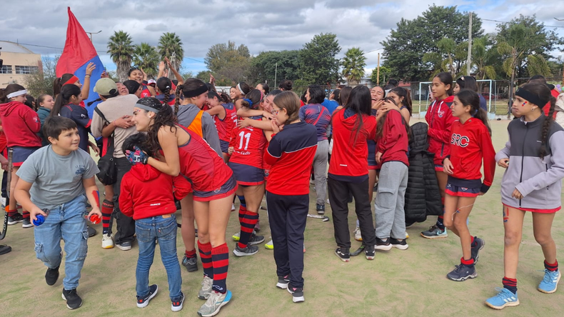 Suri se consagró campeón del Torneo Apertura de hockey femenino en Primera División