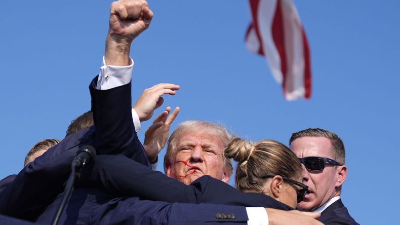 Donald Trump fue víctima de un tiroteo en Pensilvania durante su acto de campaña.