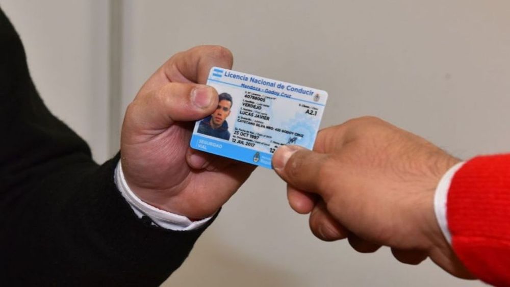 Licencia de conducir: el nuevo requisito para los más jóvenes