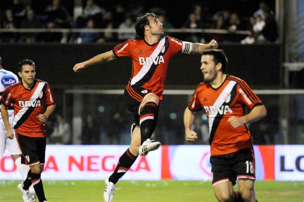Cavenaghi fue la figura de la noche