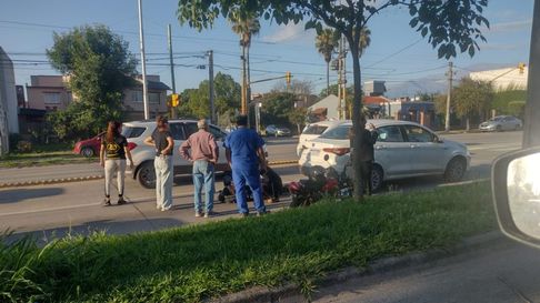 Todo Jujuy | Inciedente vial en Av. Ricardo Balbín en Bajo La Viña