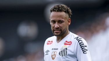 Alarma en Brasil por la lesión de Neymar. Alarma en Brasil por la lesión de Neymar.