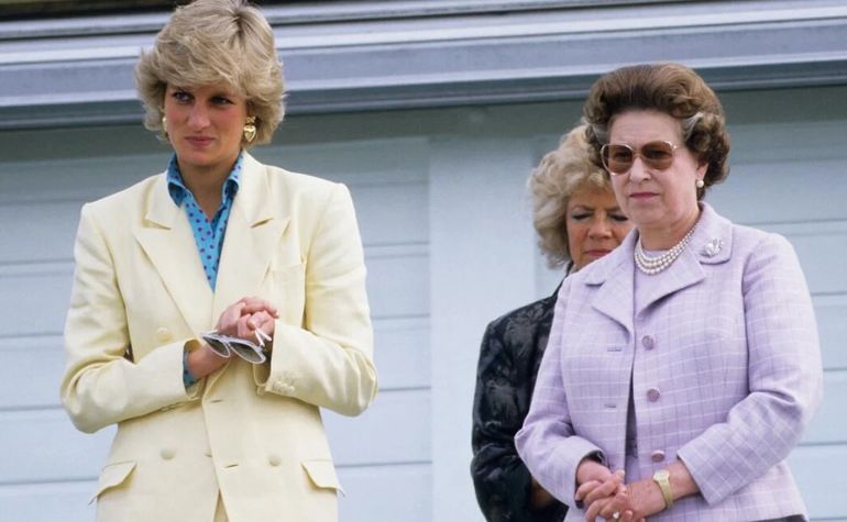 Princesa Diana y reina Isabel II en un partido de polo en 1987. La relación entre la reina Isabel II y Lady Di es un misterio que quizás nunca se revele.