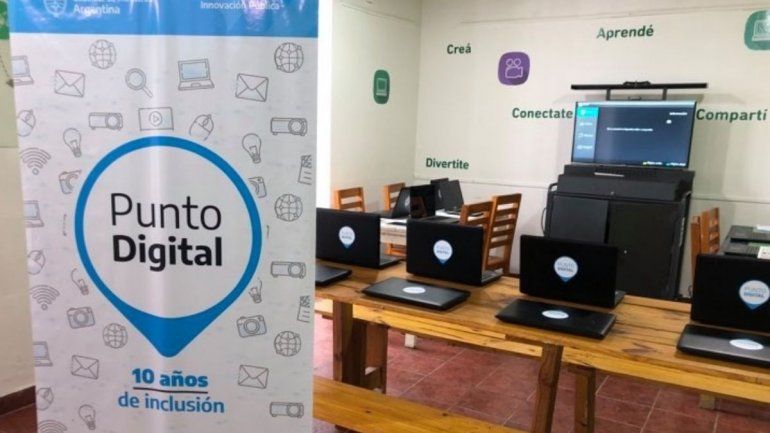 Lozano: Punto digital para realizar trámites y clases - FOTO ILUSTRATIVA