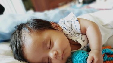 Muñequitos para bebés prematuros y niños en general que necesitan estimulación.