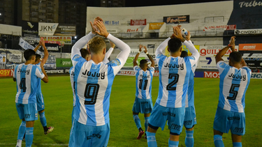 Gimnasia de Jujuy no pudo con Quilmes y perdió 2 a 1