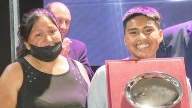 Daniel Carrizo fue elegido el deportista del año en la Fiesta del Deporte de Palpalá.