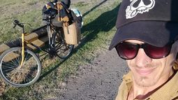El sueño de Leandro: recorre Argentina en bicicleta y quierellegar a Jujuy&nbsp;