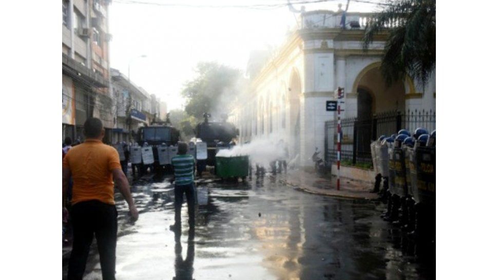 Disturbios en Paraguay