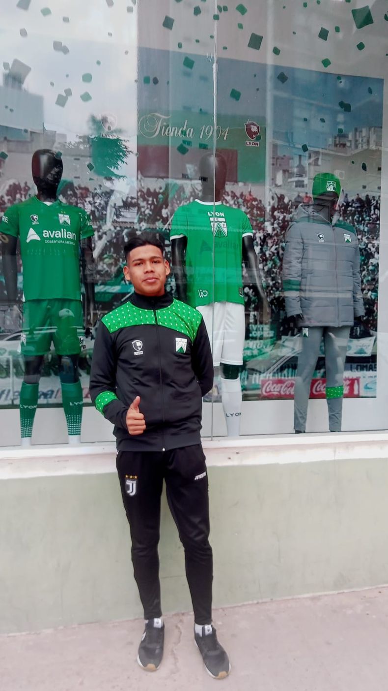 Un pibe que quiere llegar a primera.