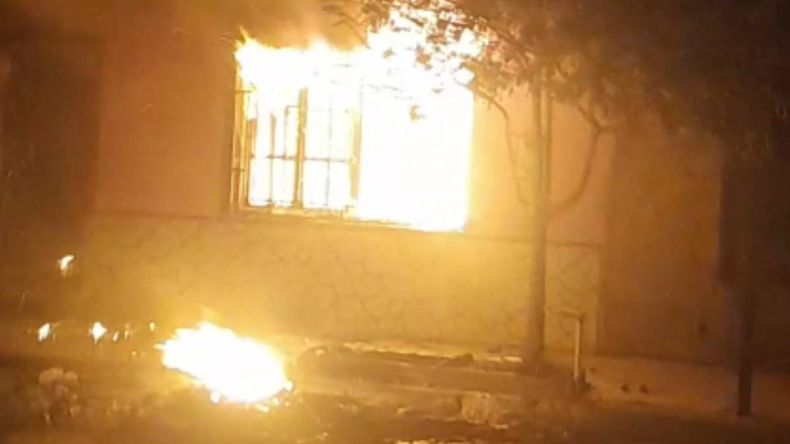 Incendio en casa de uno de los sospechosos del femicidio de Tamara Fierro (Archivo)