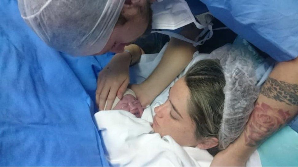 nacio felicitas, la hija de solange rivas y nicolas colazo
