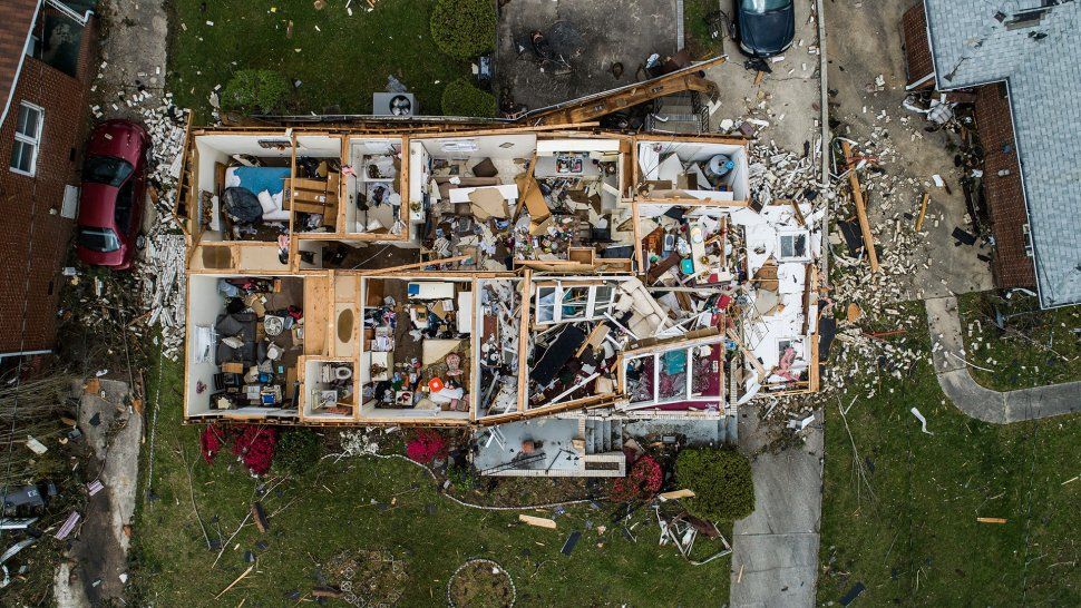 Impactantes imágenes de la devastación que dejó un tornado en Estados Unidos