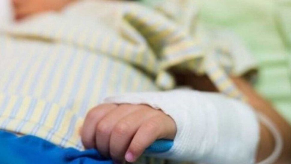 Un nene murió porque su mamá siguió los consejos de un grupo antivacunas