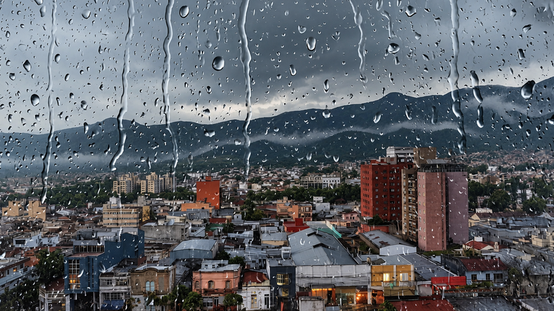 San Salvador de Jujuy con llovizna 
