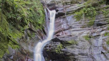 El salto Los Pizarros, la cascada más alta de Tucumán en el pueblo La Cocha.