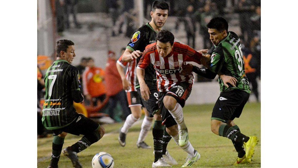 Estudiantes pasó a octavos