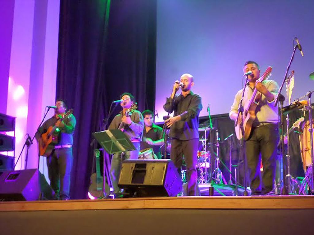 La música engalanó a la noche jujeña