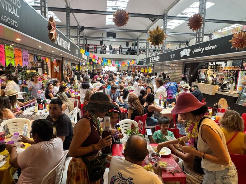 Jueves de Comadres en el mercado 6 de Agosto (foto ilustrativa).