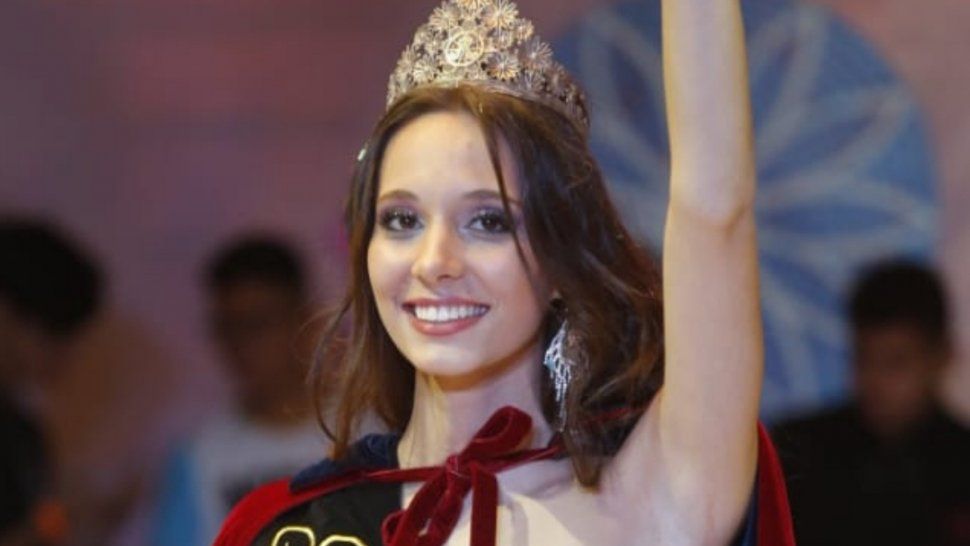 melina scoccia es la nueva reina del colegio del huerto