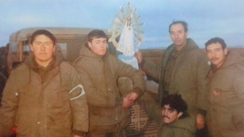 La Virgen que acompañó a los combatientes en Malvinas vuelve al país luego de 37 años