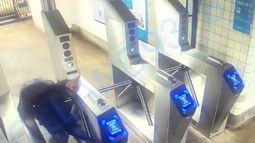Nueva York: un hombre murió tras saltar el molinete del subte.&nbsp;