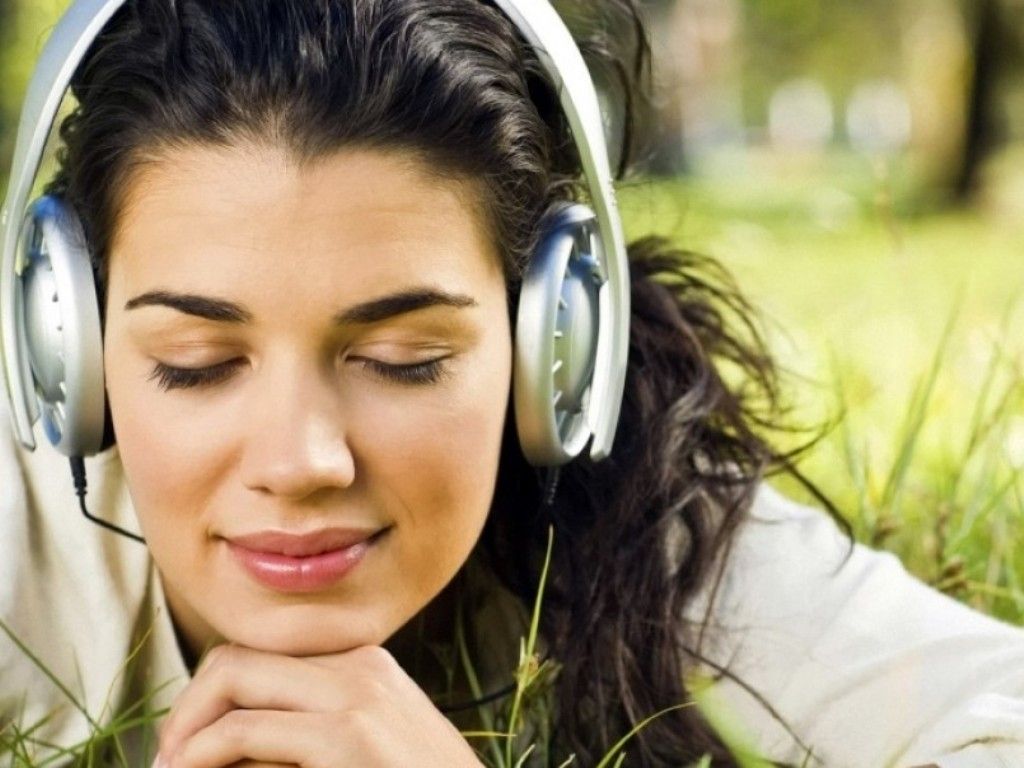 Escuchar música