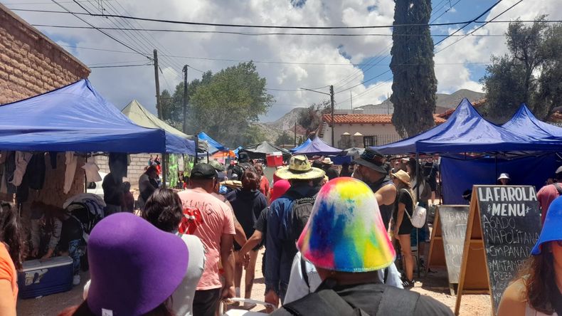 Carnaval 2026: Así se vivió la Bajada de los Diablos de Los Alegres de Uquía