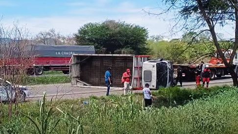 Todo Jujuy | vuelco camion ruta 66 perico
