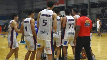 Jujuy Básquet aplastó a Gimnasia y Tiro en Salta