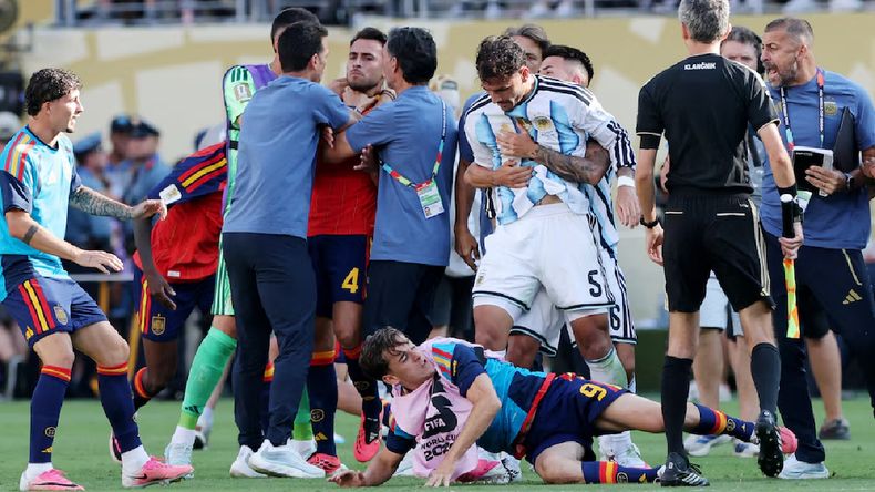 Mundial 2026: FIFA investiga a Argentina por la bandera de Malvinas y los disturbios