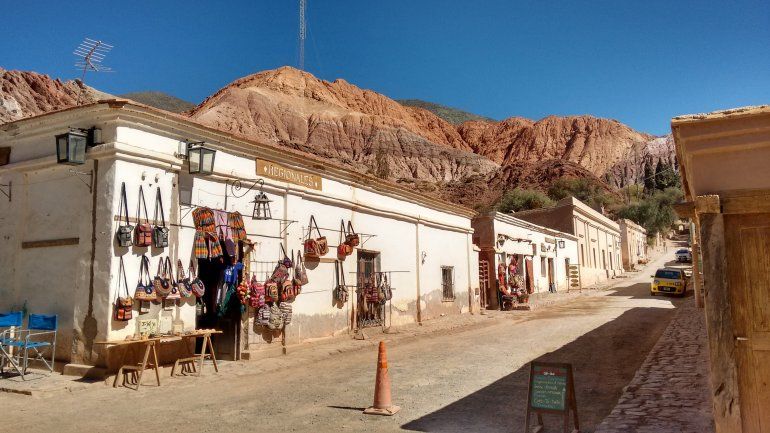 Jujuy-Purmamarca.jpg