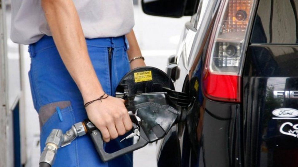 No hay bolsillo que aguante: YPF volvió a aumentar el precio de la nafta y el gasoil