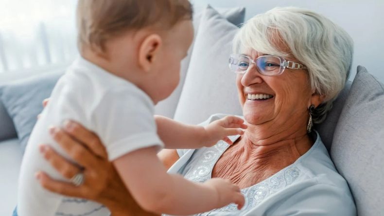 En noviembre se celebra el Día de la Abuela en Argentina