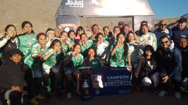 Atlético El Carmen es campeón de fútbol femenino en la Copa Jujuy