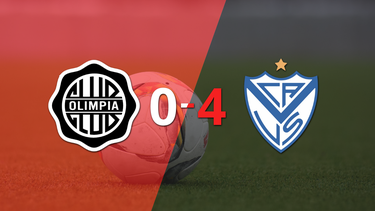 Goleada de Vélez a Olimpia con doblete de Braian Romero incluído