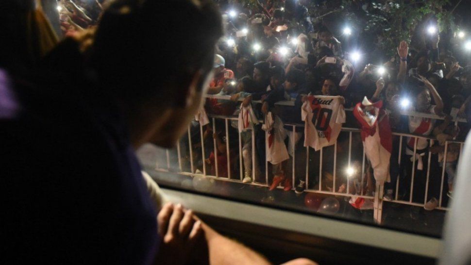 Tras la llegada de River a Salta, cinco hinchas terminaron hospitalizados