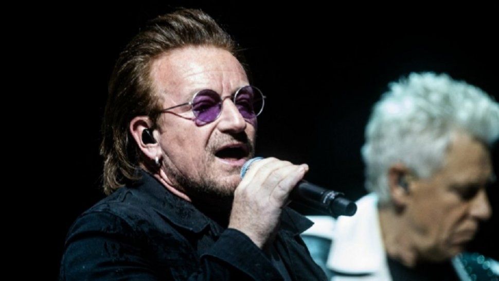 Bono se quedó sin voz en un recital de U2 y pidió disculpas a los fans