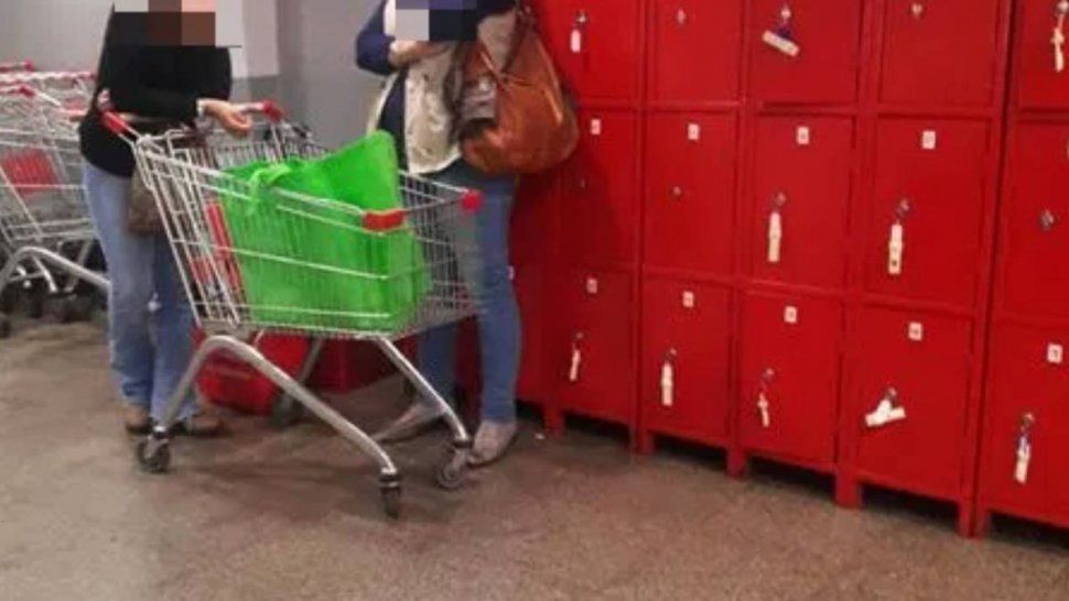Imagen alusiva // Detienen a dos mujeres por robar mercadería en un supermercado