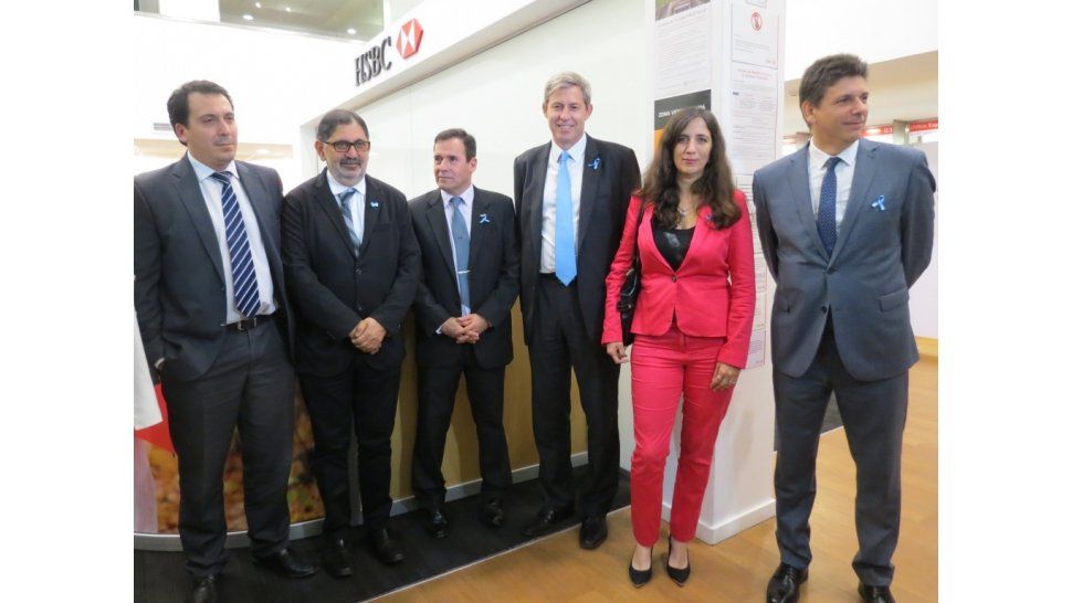 Máximas autoridades en la inauguración