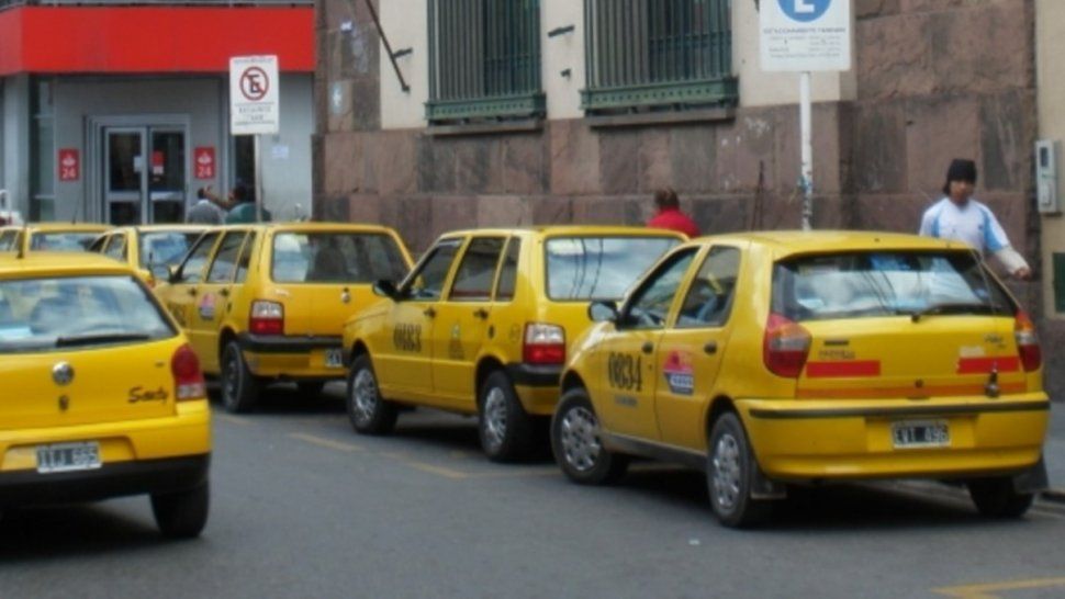 Más de 1.000 taxistas podrían quedarse sin trabajo con el blanqueo