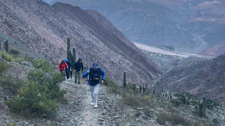 Los primeros peregrinos suben a Punta Corral