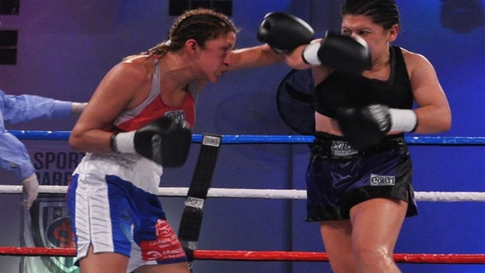 Julieta Cardozo venció a Rasjido y obtuvo el cinturón Gallo