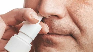 Se realizó un ensayo clínico para probar la seguridad y eficacia de una nueva vacuna nasal para prevenir y retrasar la progresión de la enfermedad de Alzheimer.