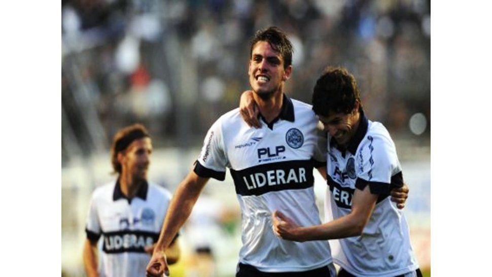 El "lobo" llega entonado