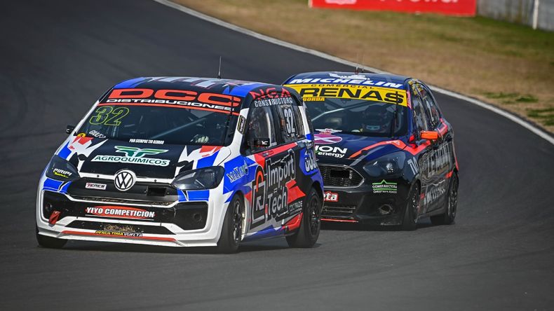 Matías Clapier y un histórico podio en el Turismo Pista (Fotos redes Clapier) 